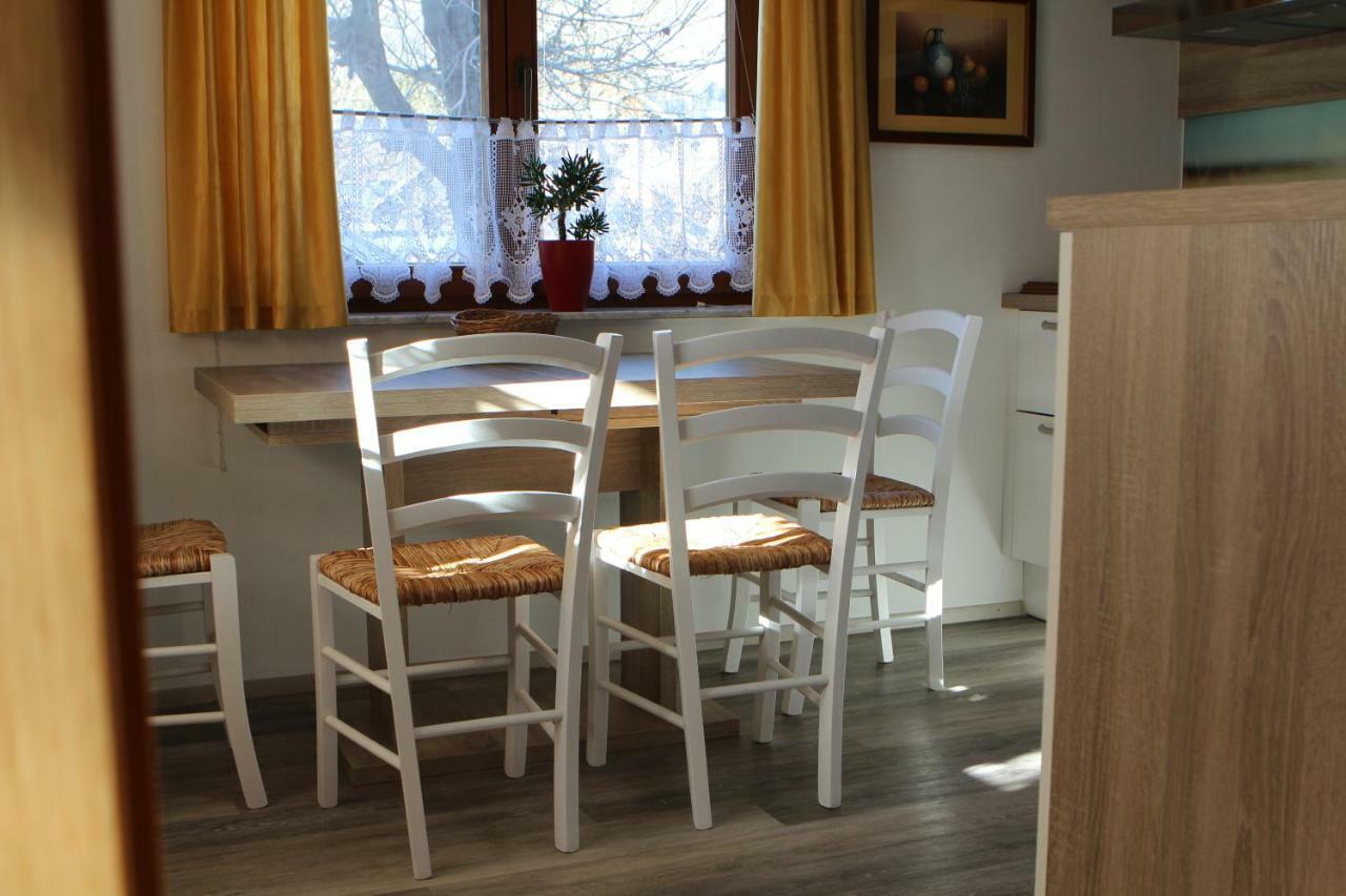 Apartma Lipa モイストラナ エクステリア 写真