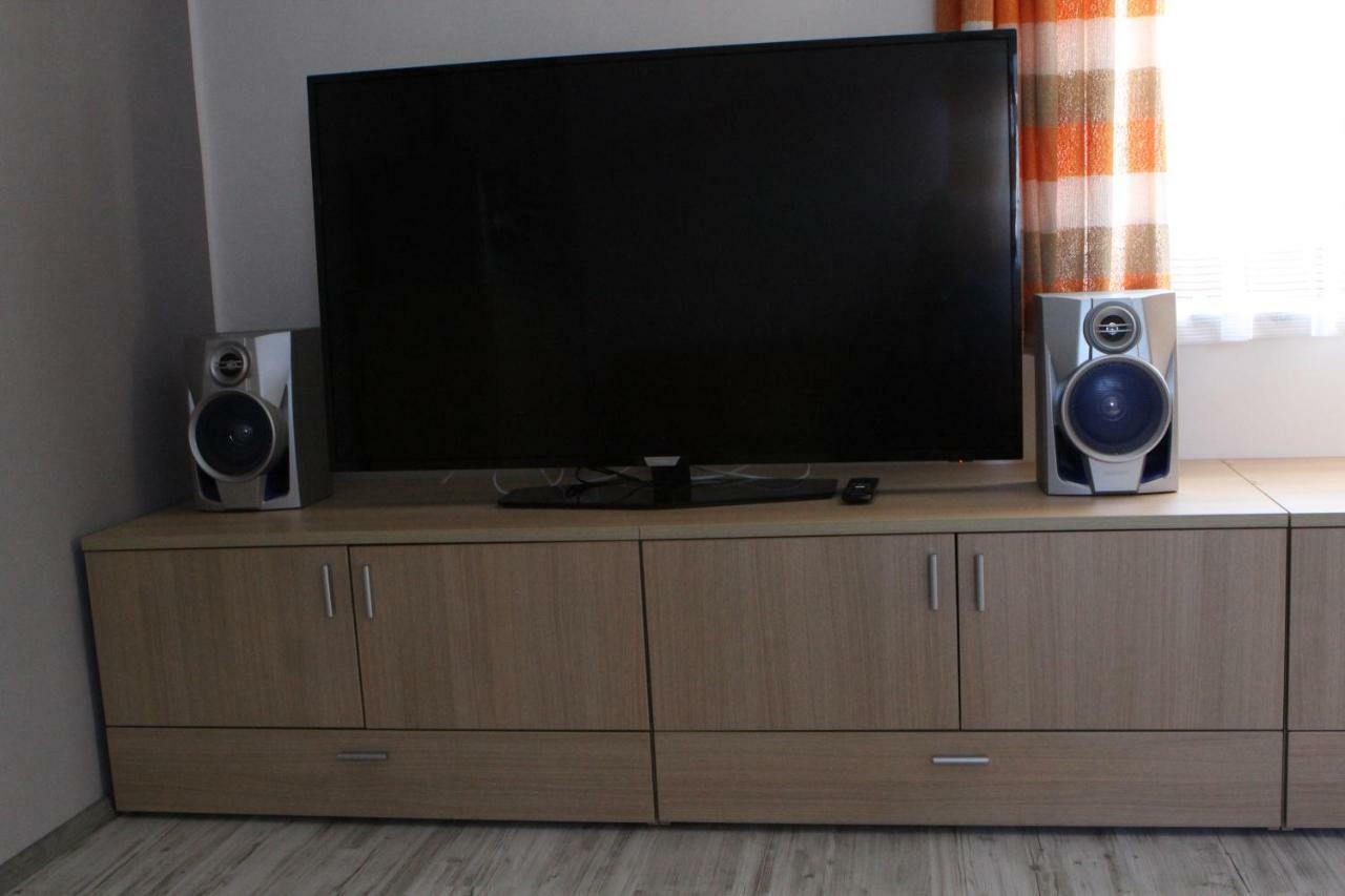 Apartma Lipa モイストラナ エクステリア 写真